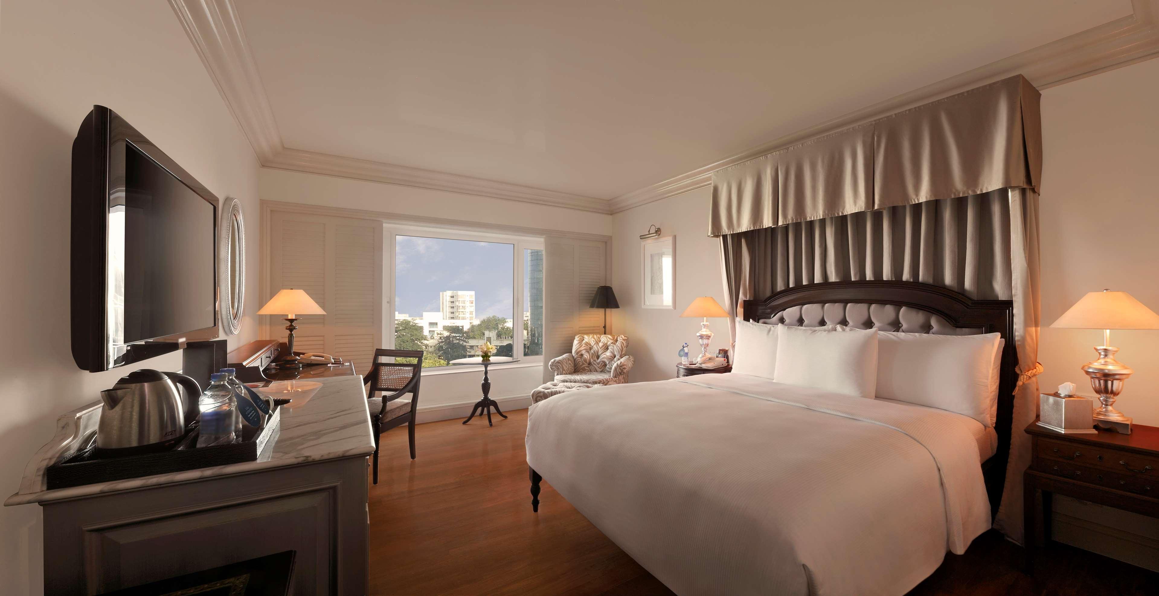 Hilton Mumbai International Airport Hotel Exterior foto A room at the Taj Mahal Palace