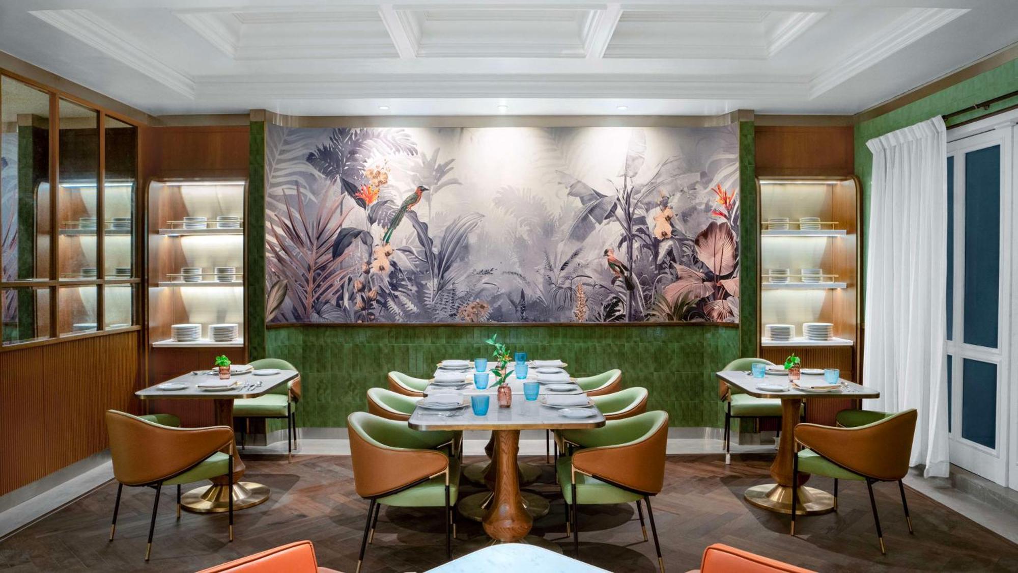 Hilton Mumbai International Airport Hotel Exterior foto The interior of the restaurant